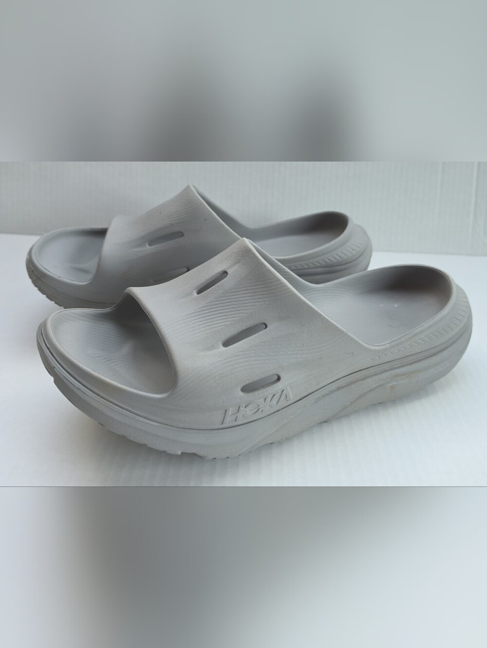 Hoka Ora Recovery Shoe 2 Grey Grey 1135061-GYGY Men's Size 11 EXCELLENT CONDITIO